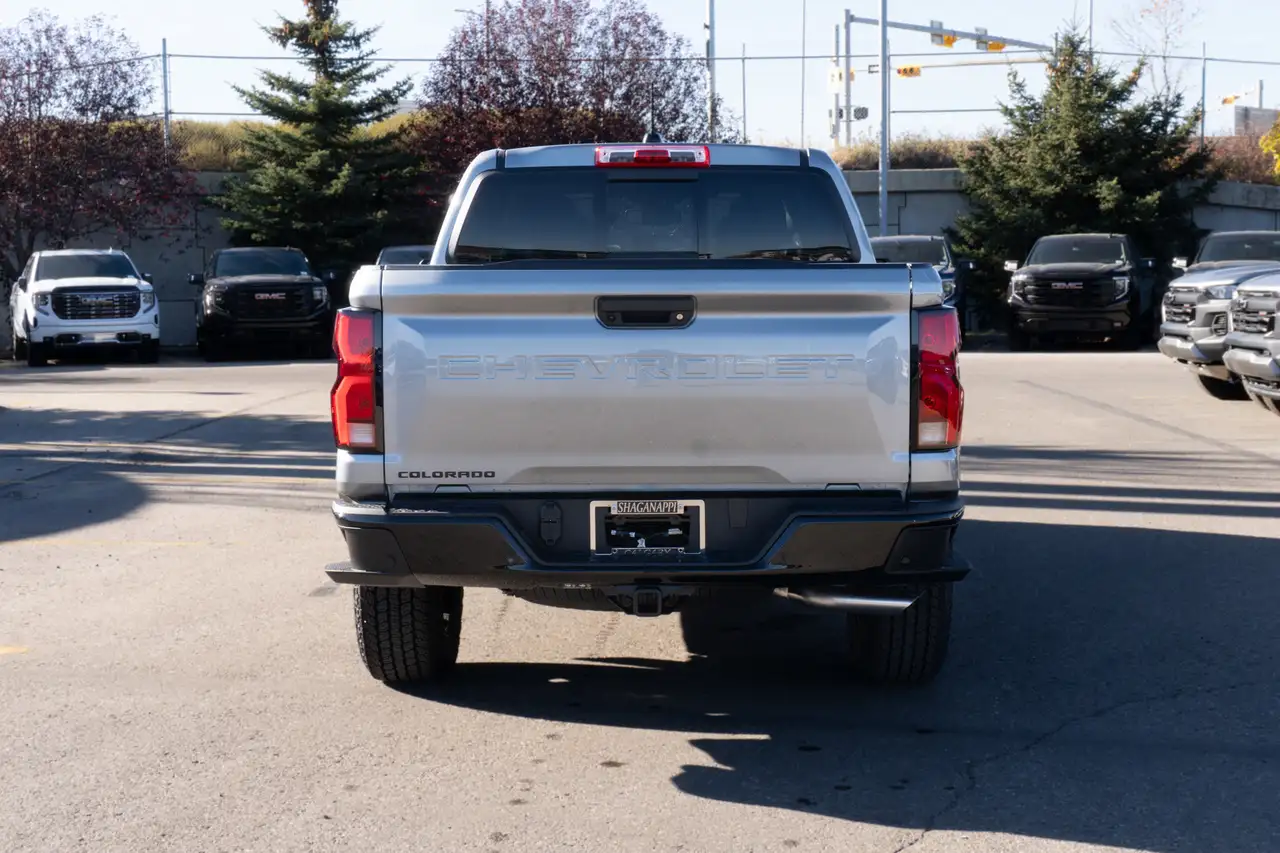 Chevrolet Colorado снимка Chevrolet Colorado