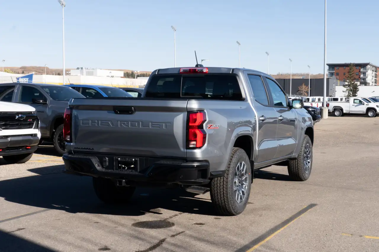 Chevrolet Colorado снимка Chevrolet Colorado
