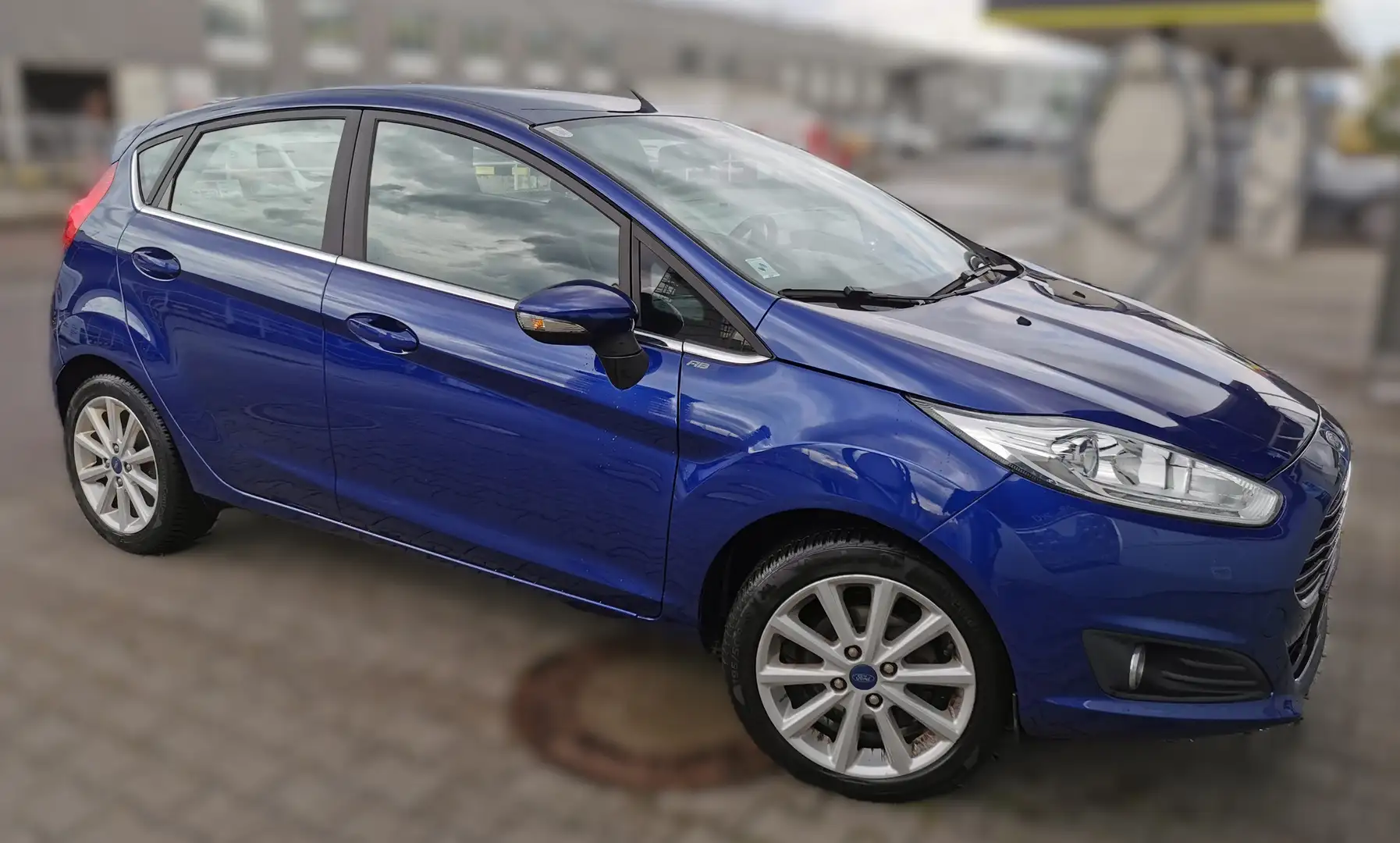 Ford Fiesta Titanium 1,0 EcoBoost Start/Stop Blau - 1