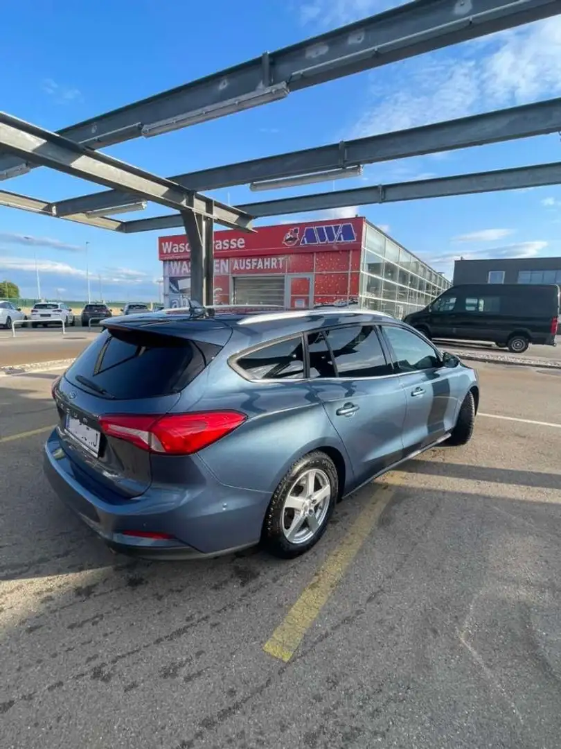 Ford Focus Focus Traveller 1,5 EcoBlue Cool Blau - 2