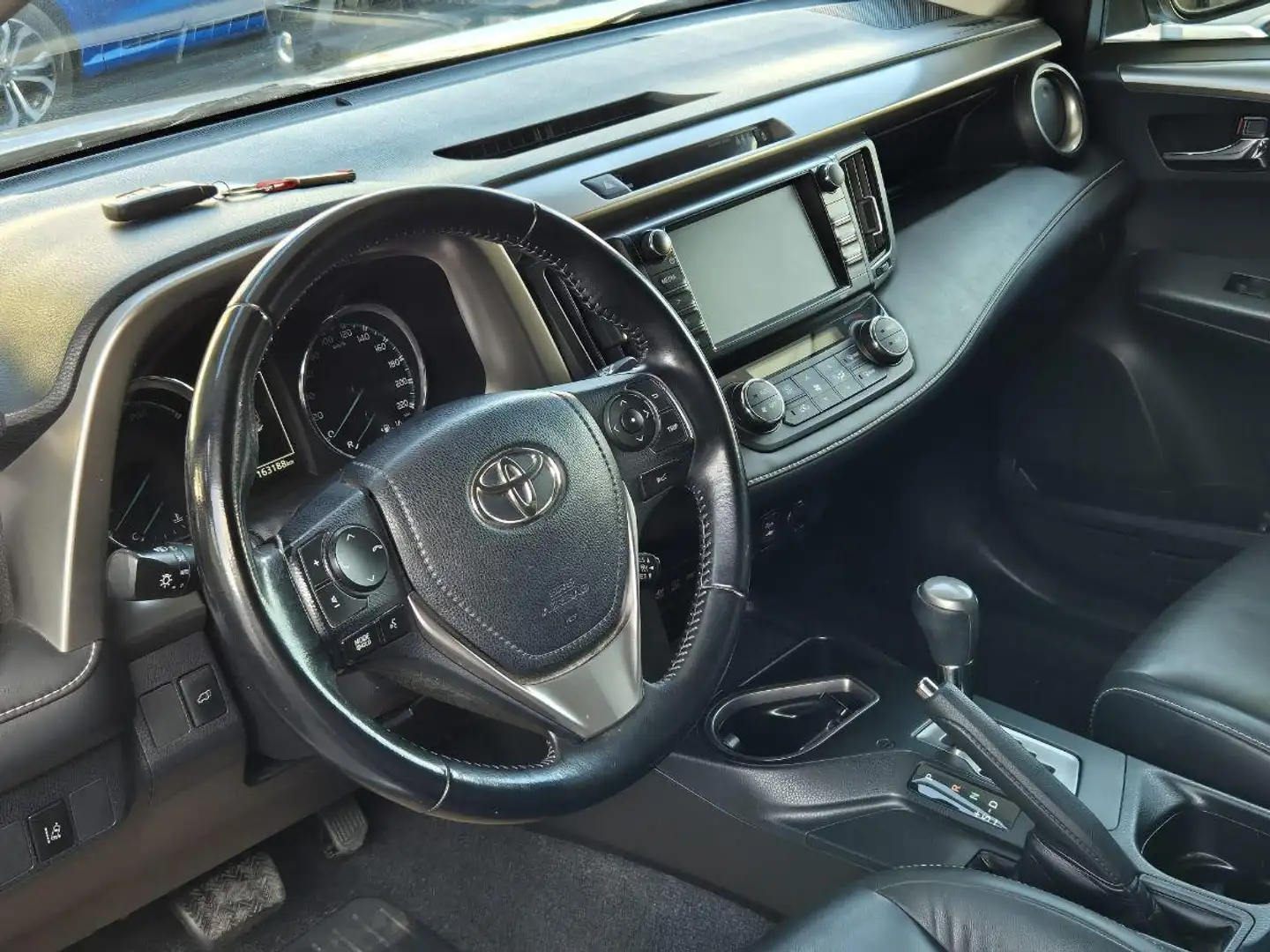 Toyota RAV 4 2.5 Hybrid 2WD Exclusive Blanc - 2