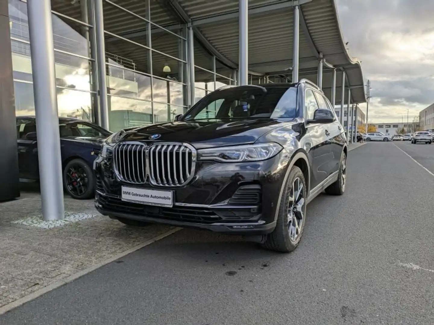 BMW X7 xDrive40d Laser. Glasdach. AHK. Softclose. Schwarz - 2
