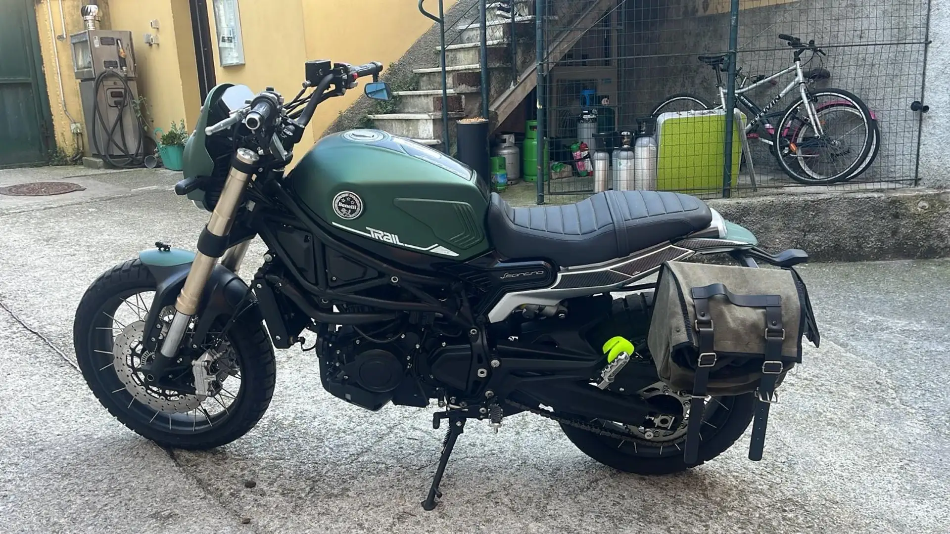 Benelli Leoncino Trail 800 Grün - 2