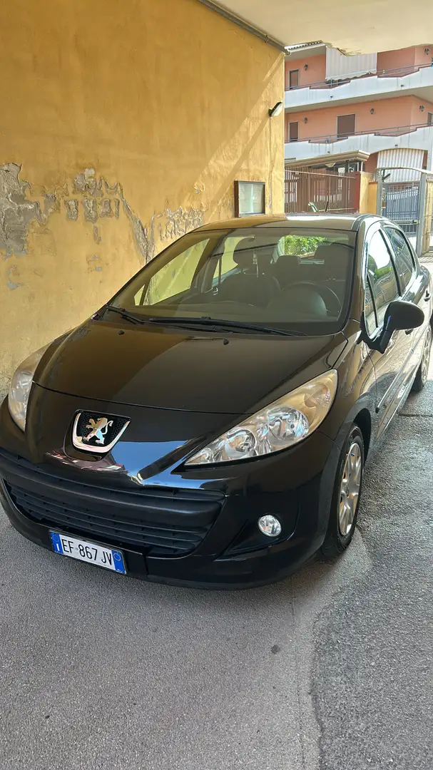 Peugeot 207 5p 1.4 hdi XS FL - 1