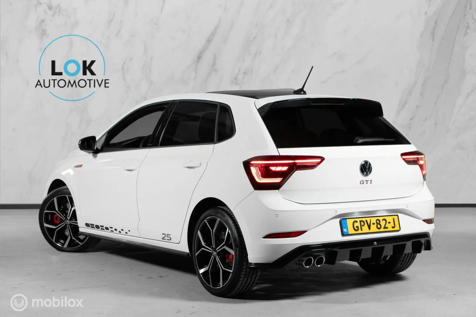 Volkswagen Polo GTI 2.0 TSI PANO|ACC|IQLIGHT|CAMERA|CARPLAY Fehér - 2
