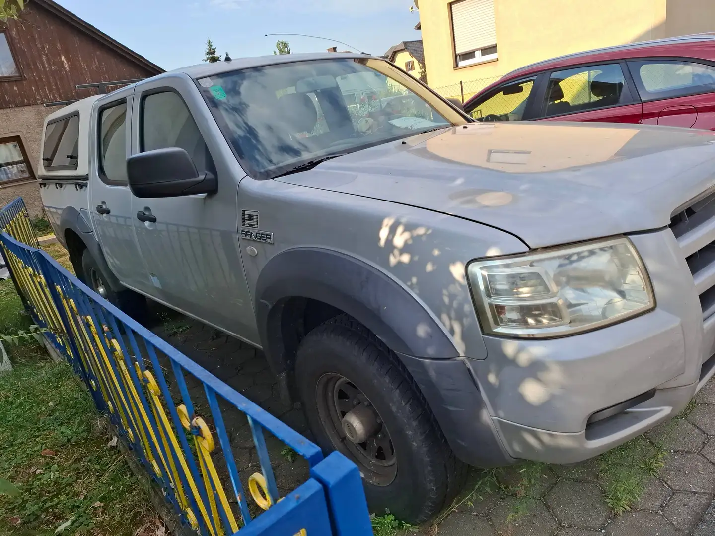 Ford Ranger Ranger DK 4x4 XLT   2,5 TDCi HT m. Seitenf. XLT  mit Seitenfenster Grau - 2