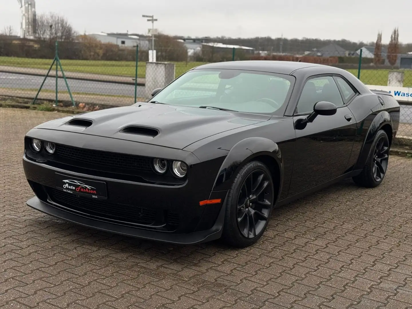Dodge Challenger 6,4 SRT V8 Widebody 492PS Noir - 1