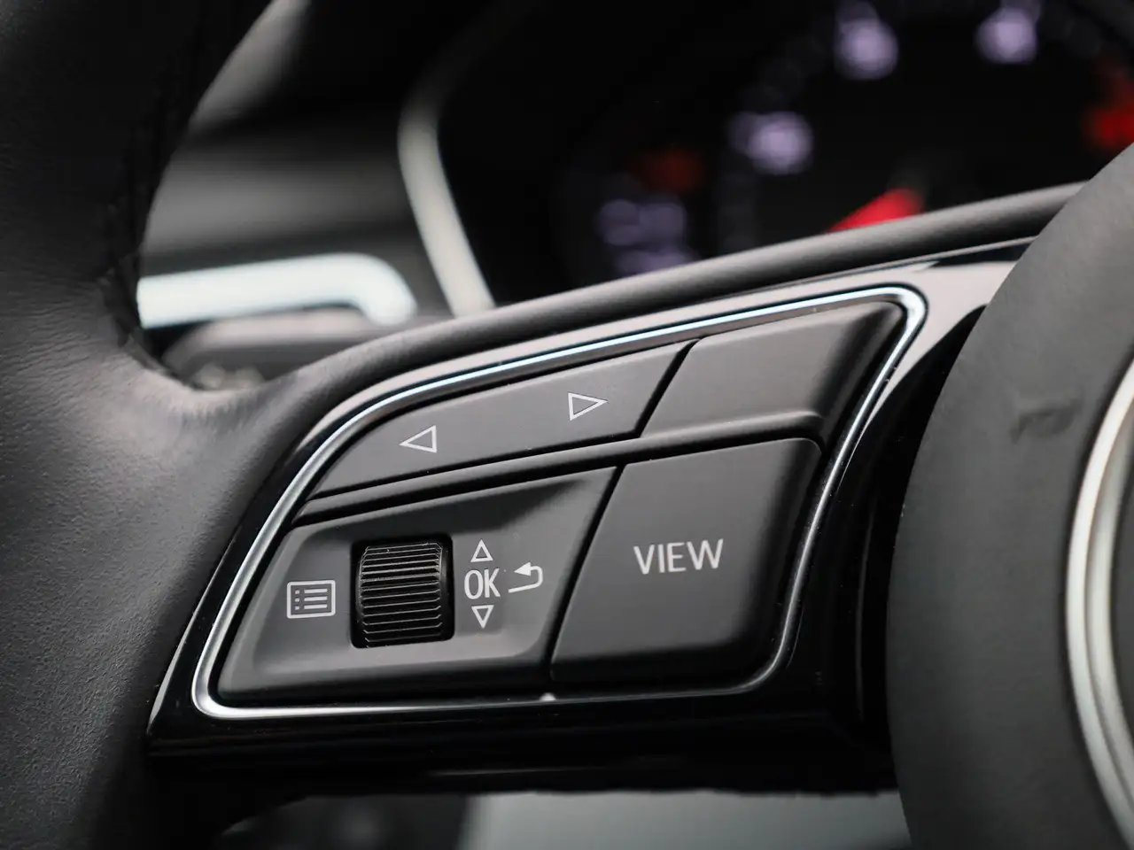 Audi A4 2.0 30 TDi 100kW S tronic Attraction B.E PDC V+A, миниатюра 21