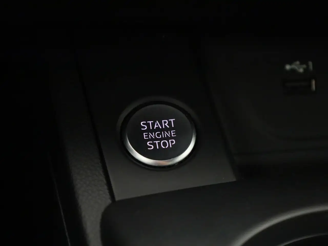 Audi A4 2.0 30 TDi 100kW S tronic Attraction B.E PDC V+A, миниатюра 27