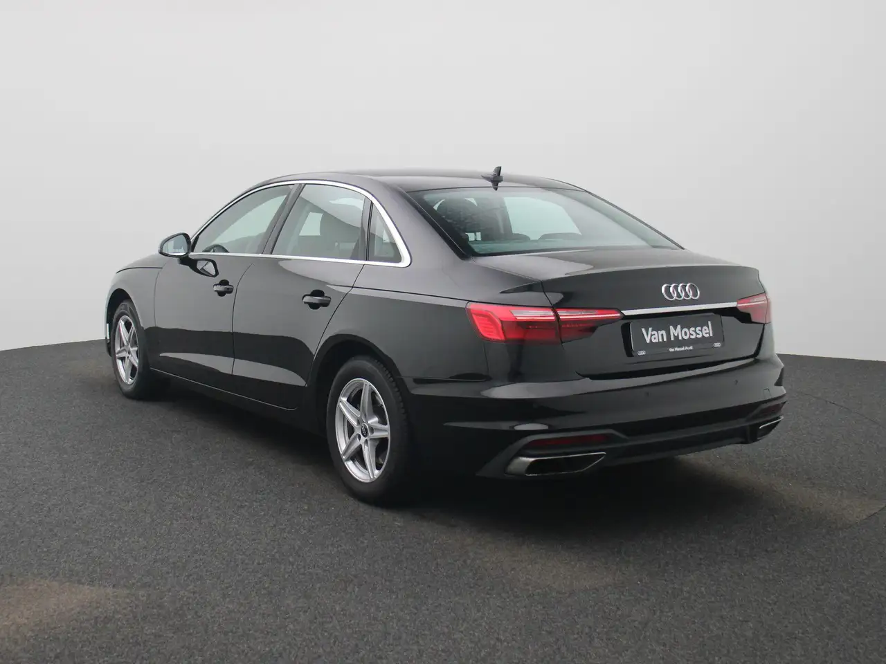 Audi A4 2.0 30 TDi 100kW S tronic Attraction B.E PDC V+A, миниатюра 2
