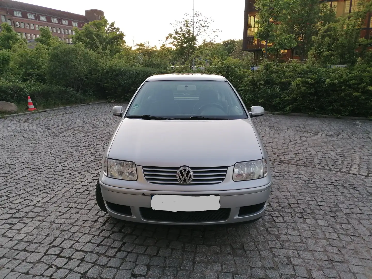 Volkswagen Polo 3 Edition (6N) Stříbrná - 2