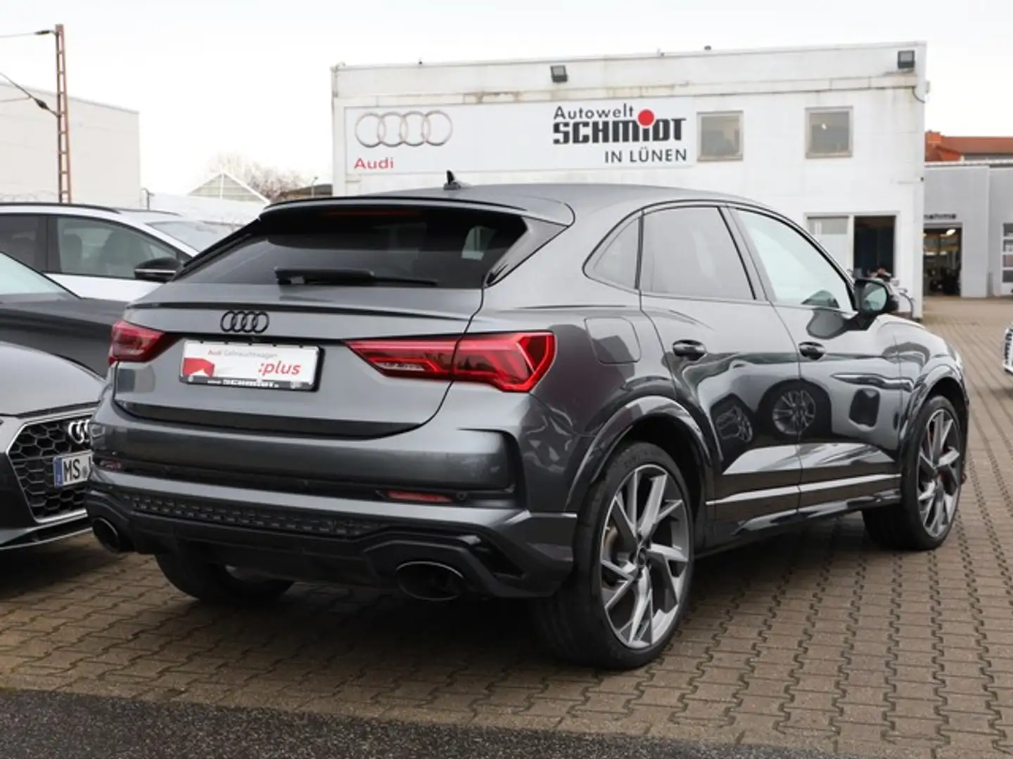 Audi RS Q3 RSQ3 Sportback LM21 280km/h Pano AHK Navi+ Matr... Grau - 2