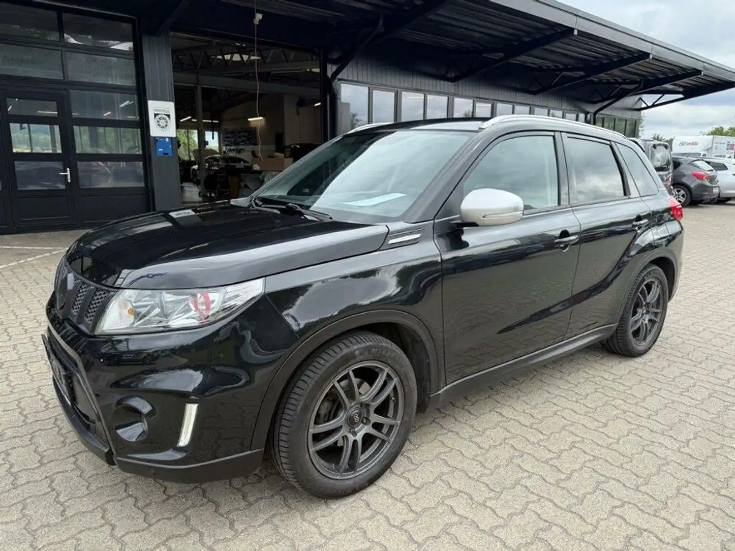 Suzuki Vitara 1.4 AllGrip ''S'' TOP ZUSTAND Black - 1