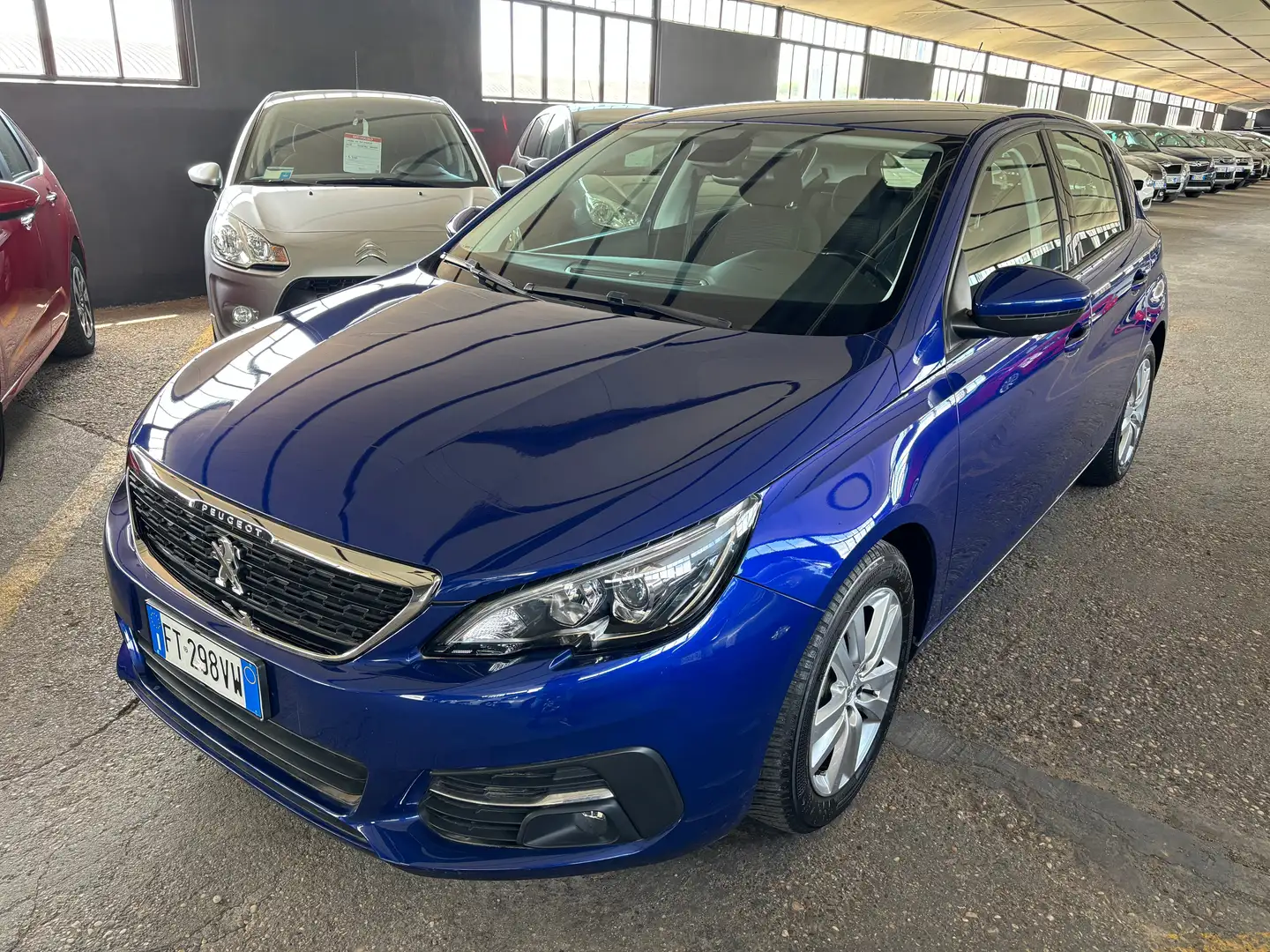 Peugeot 308 5p 1.5 bluehdi Style 2018 Blu/Azzurro - 1