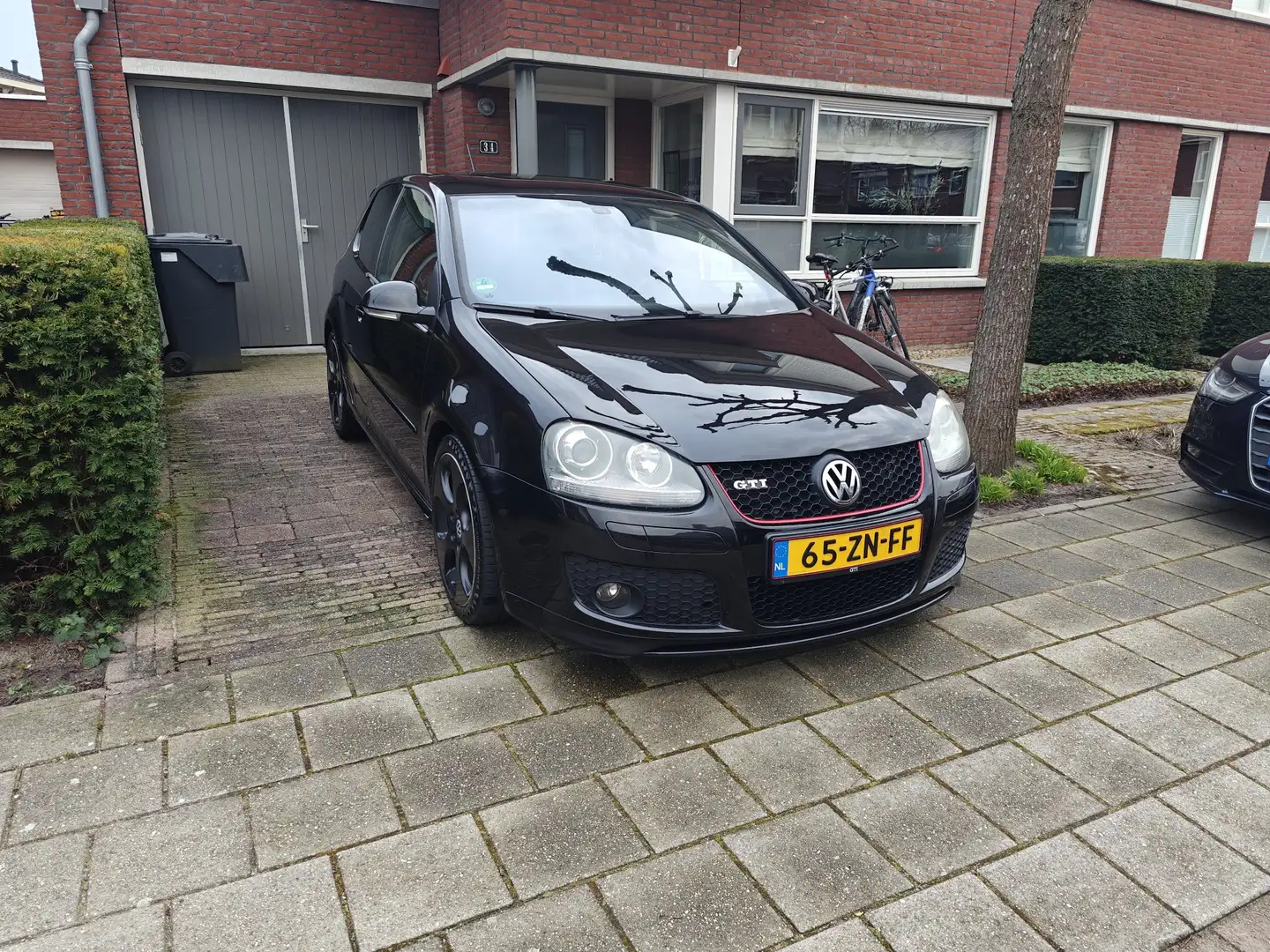 Volkswagen Golf 2.0 TFSI GTI Edition 30 Zwart - 2