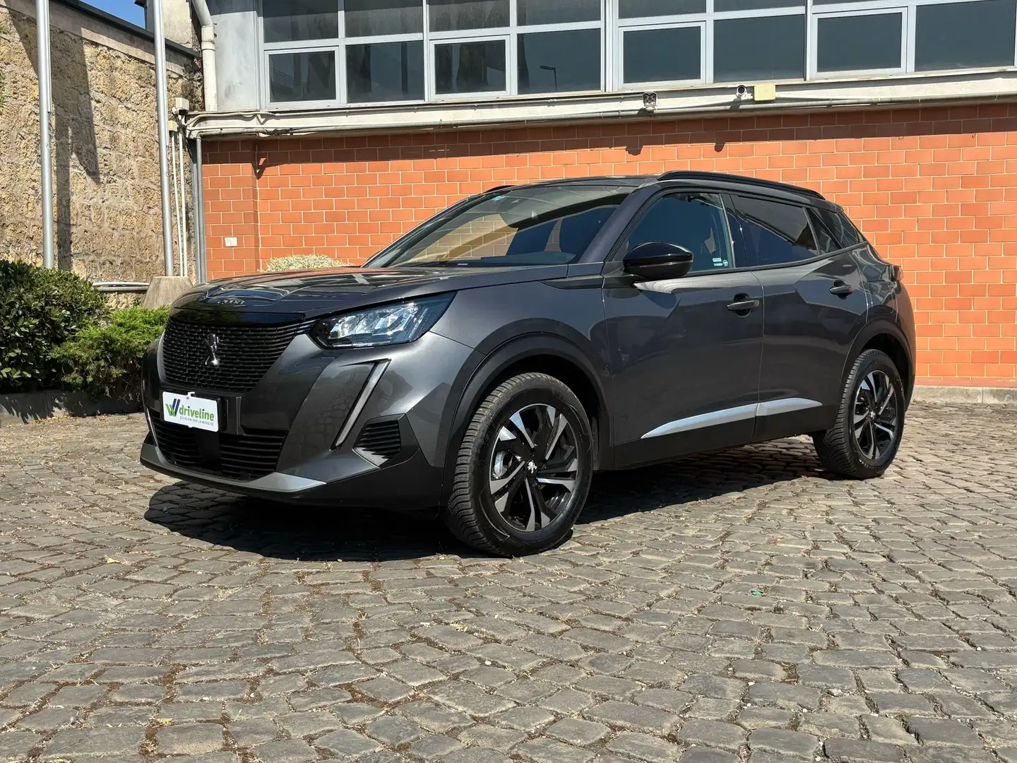 Peugeot 2008 2008 II 2023 1.2 puretech Allure s Grijs - 2