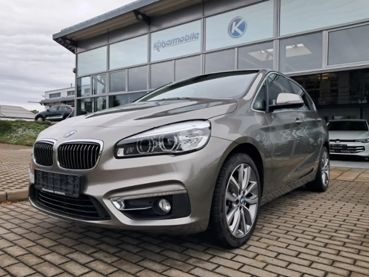 BMW 218 2er - 218i Luxury Line Active Tourer LEDER KLIMA Plateado - 2