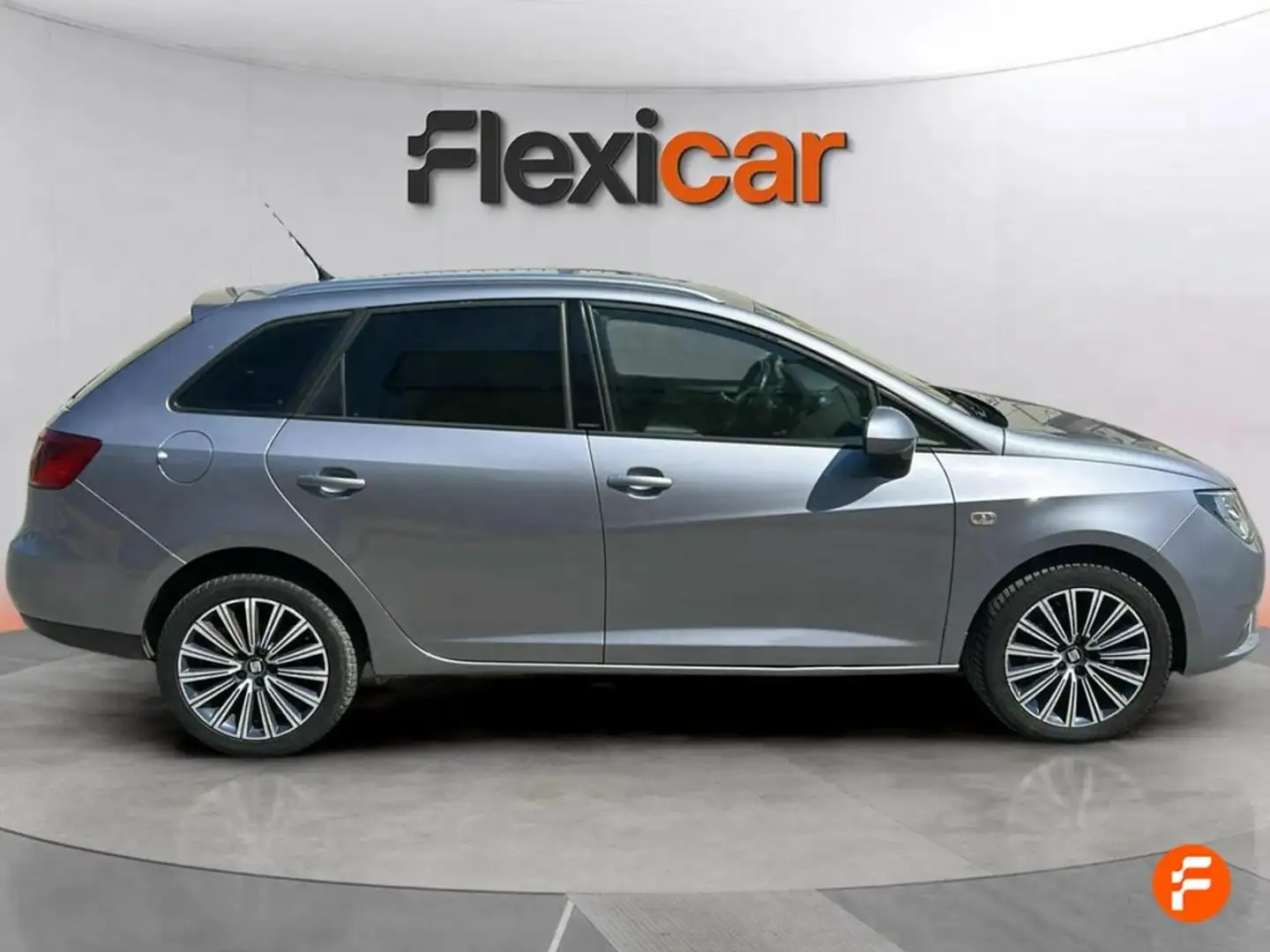SEAT Ibiza ST 1.4 TDI 90cv Reference Gris - 2