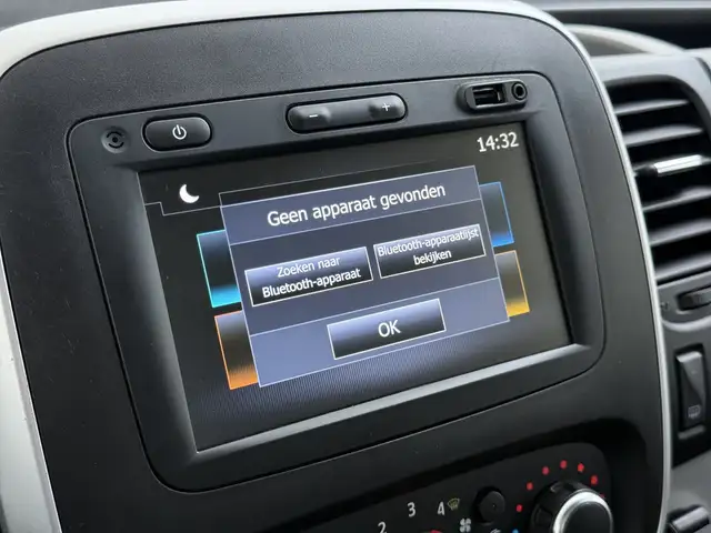 Renault Trafic view 13