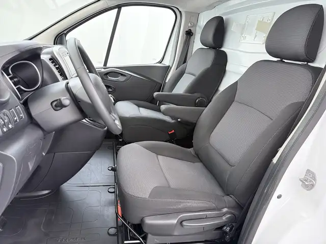 Renault Trafic view 8