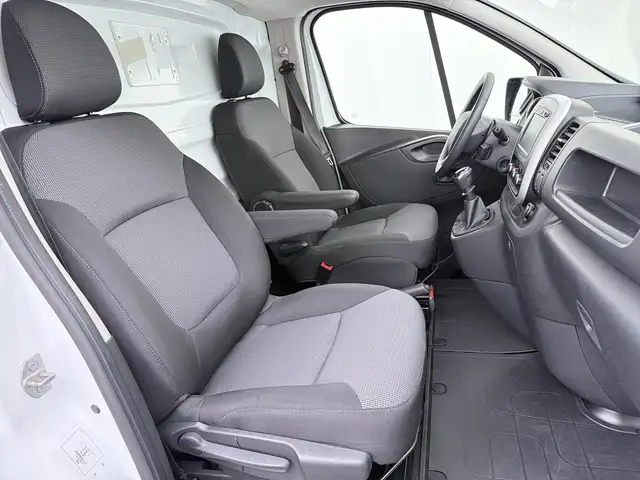 Renault Trafic view 10