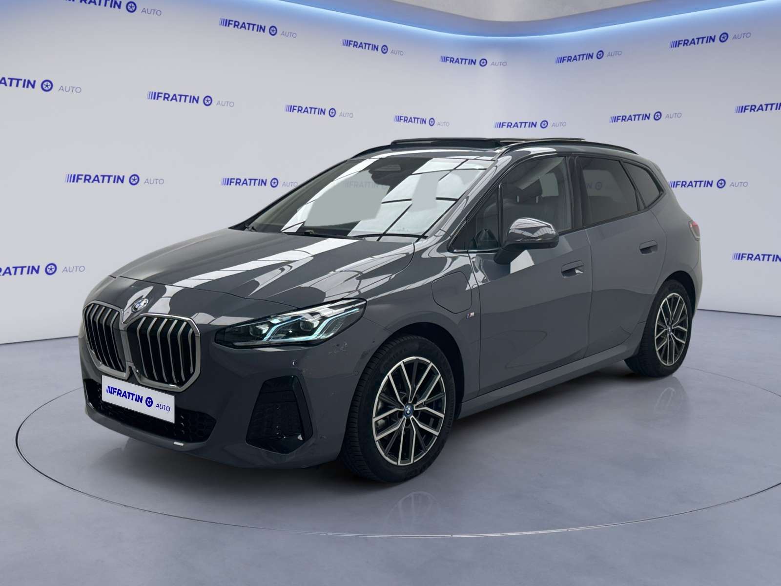 BMW 225