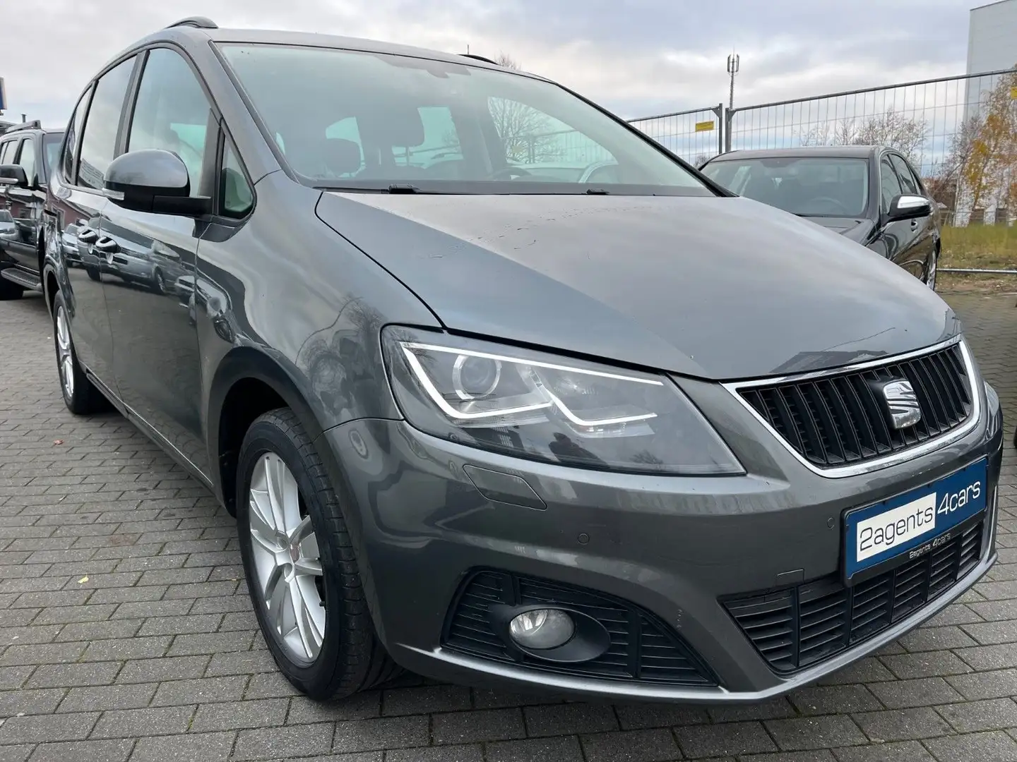 SEAT Alhambra Style 2.0TSI DSG°SitzHZG°PDC°Klima°Temp Grau - 2