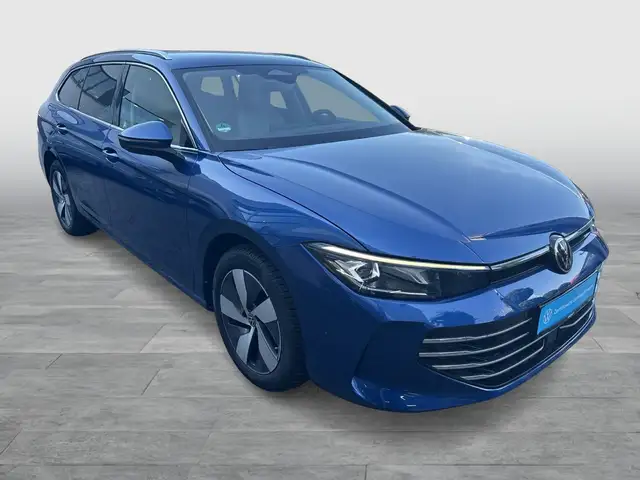 Volkswagen Passat view 7