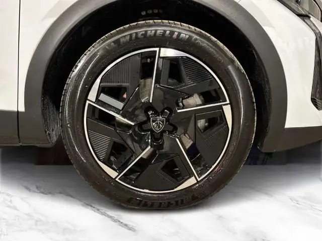 Peugeot 408 view 8