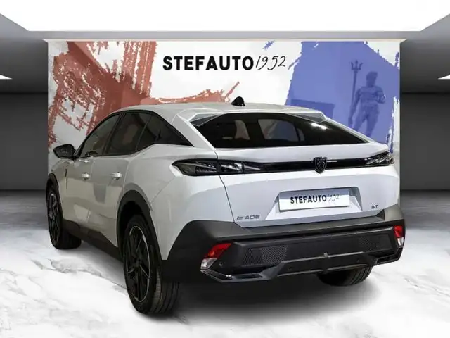 Peugeot 408 view 5