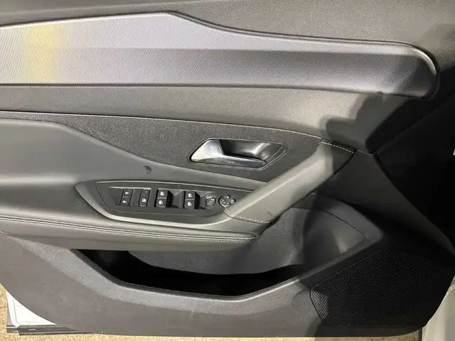 Peugeot 408 view 10