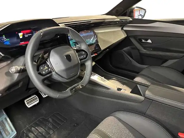 Peugeot 408 view 11