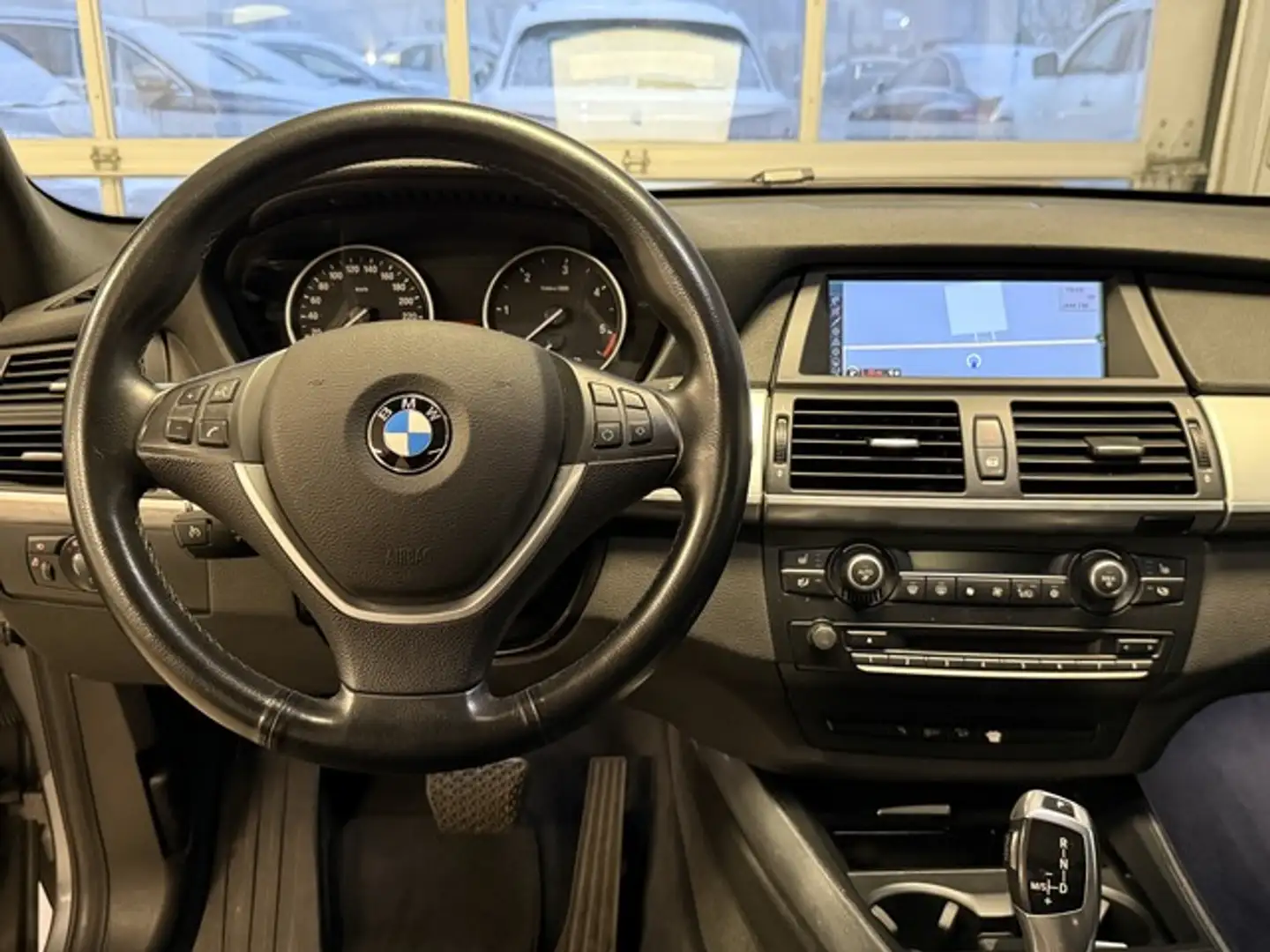 BMW X5 xDrive AUTOM NAVI KLIMA PANO XENON KAMERA LM Grau - 2