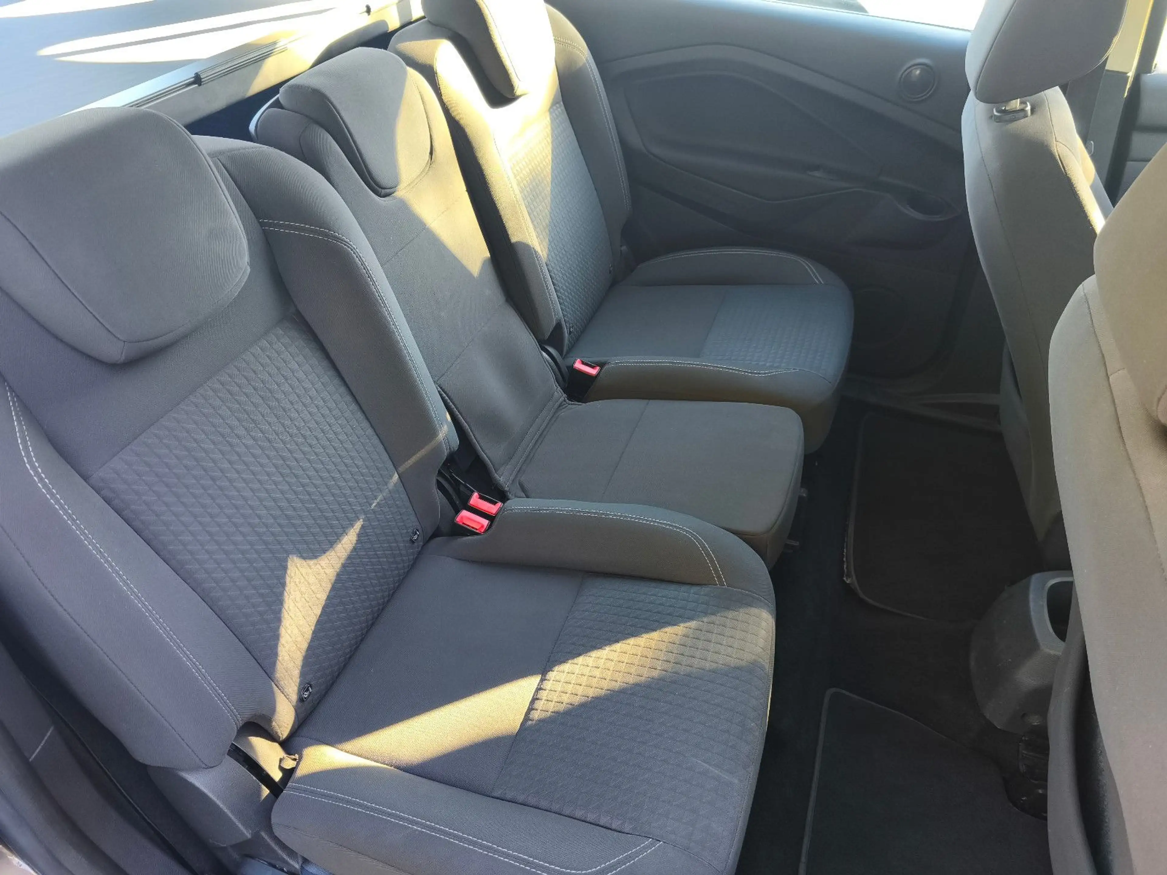Ford Grand C-Max Grand C-MAX Trend KLIMA PDC ELFH — photo 16