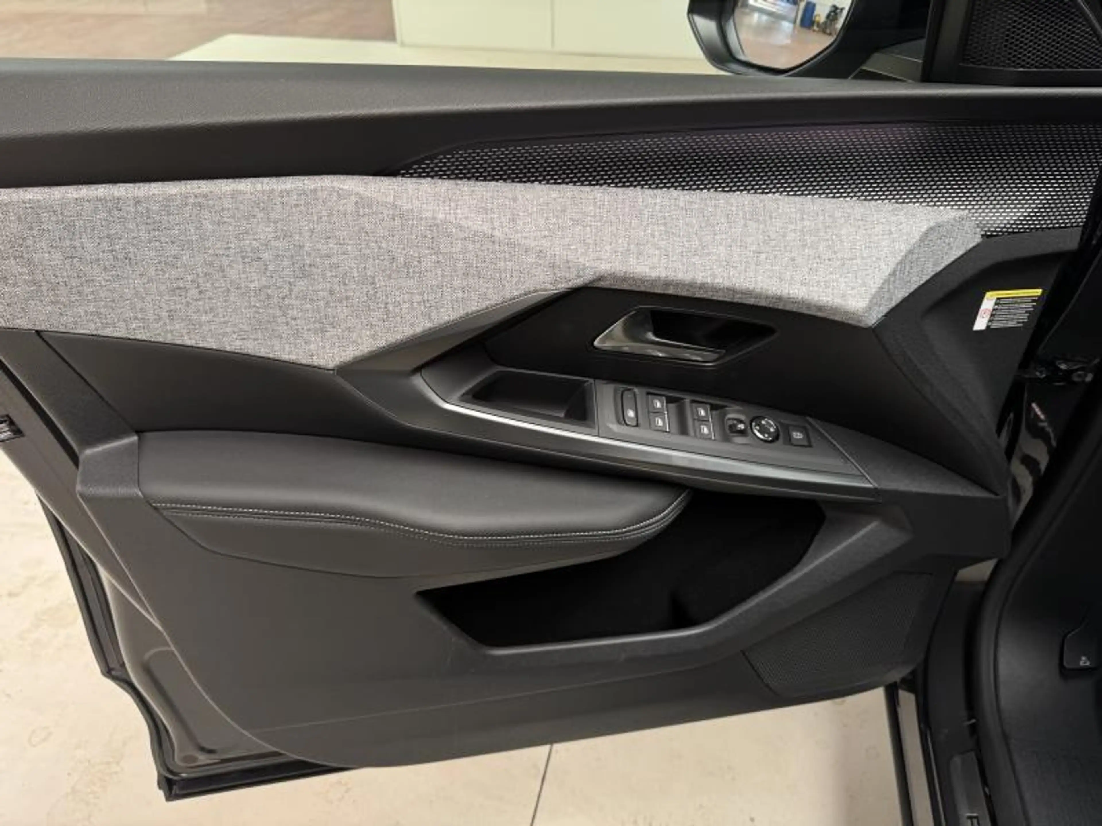 Peugeot 3008 GT 145 MHEV LED|GPS|PDC|CAMERA|ACC|CARPLAY... — photo 25