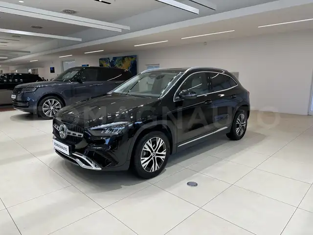 Mercedes-Benz GLA 180 GLA 180 Automatic Advanced