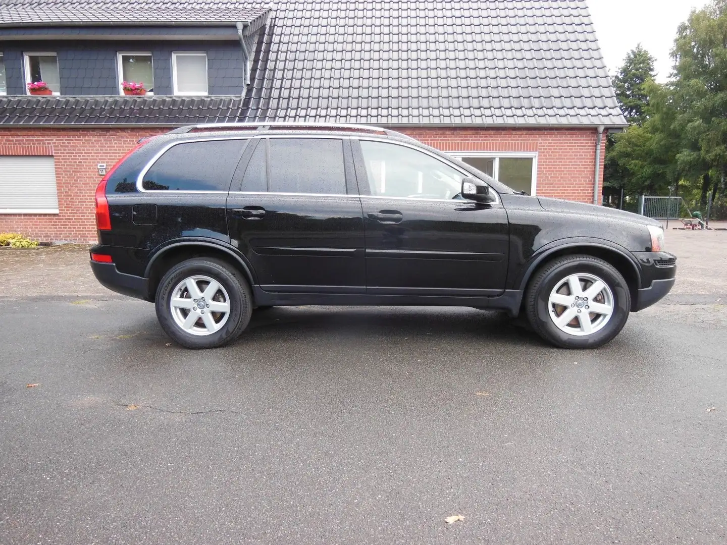 Volvo XC90 D3 AUTOMATIK/AHK/LEDER/SCHIEBEDACH/TÜV NEU! Noir - 2