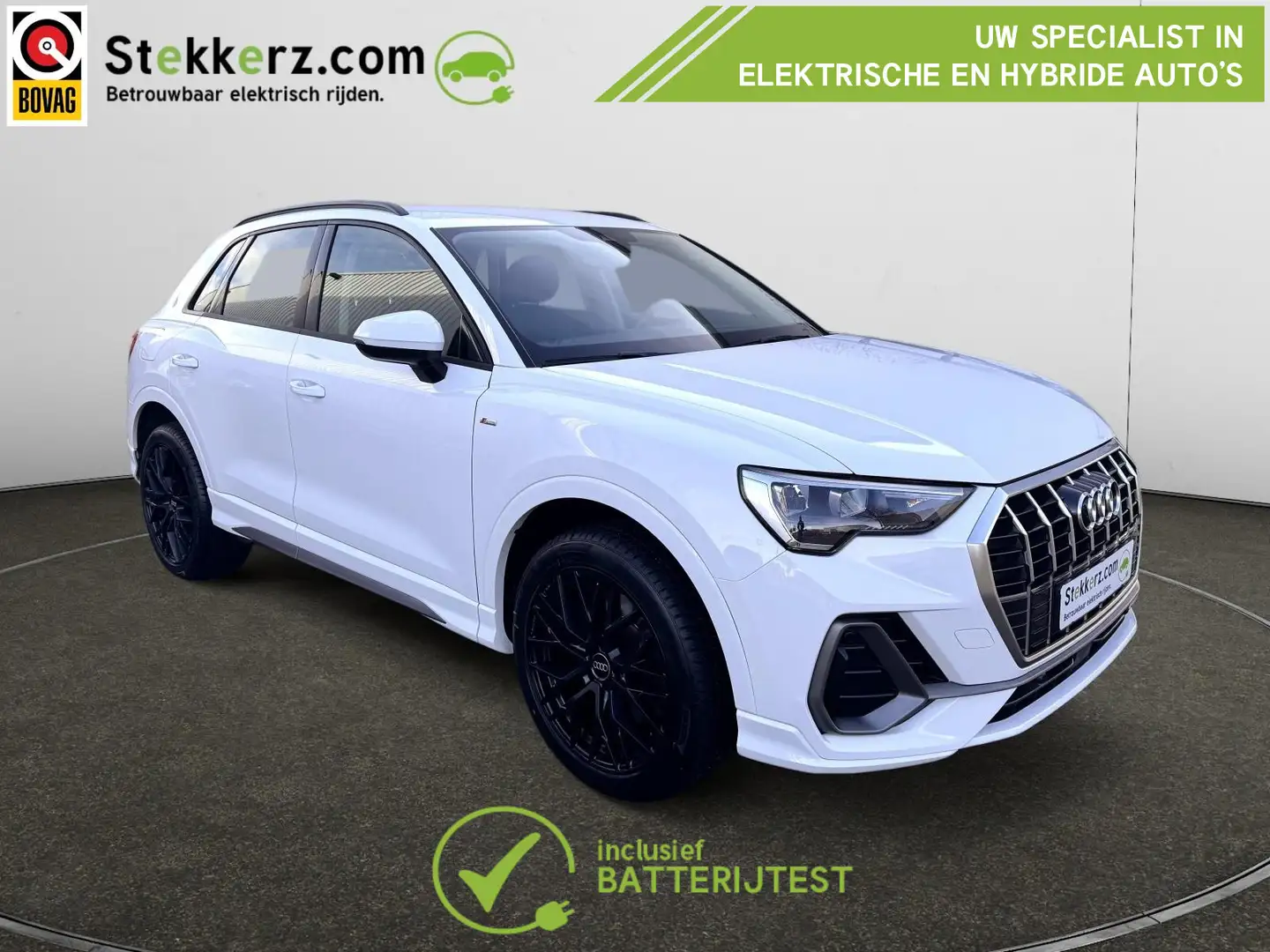 Audi Q3 45 TFSI e S tronic S-line, Stoelverw., 19 inch. Blanc - 1