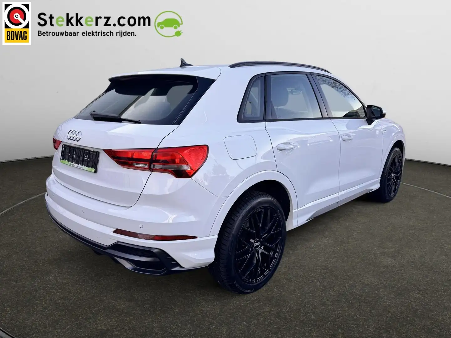 Audi Q3 45 TFSI e S tronic S-line, Stoelverw., 19 inch. Blanc - 2