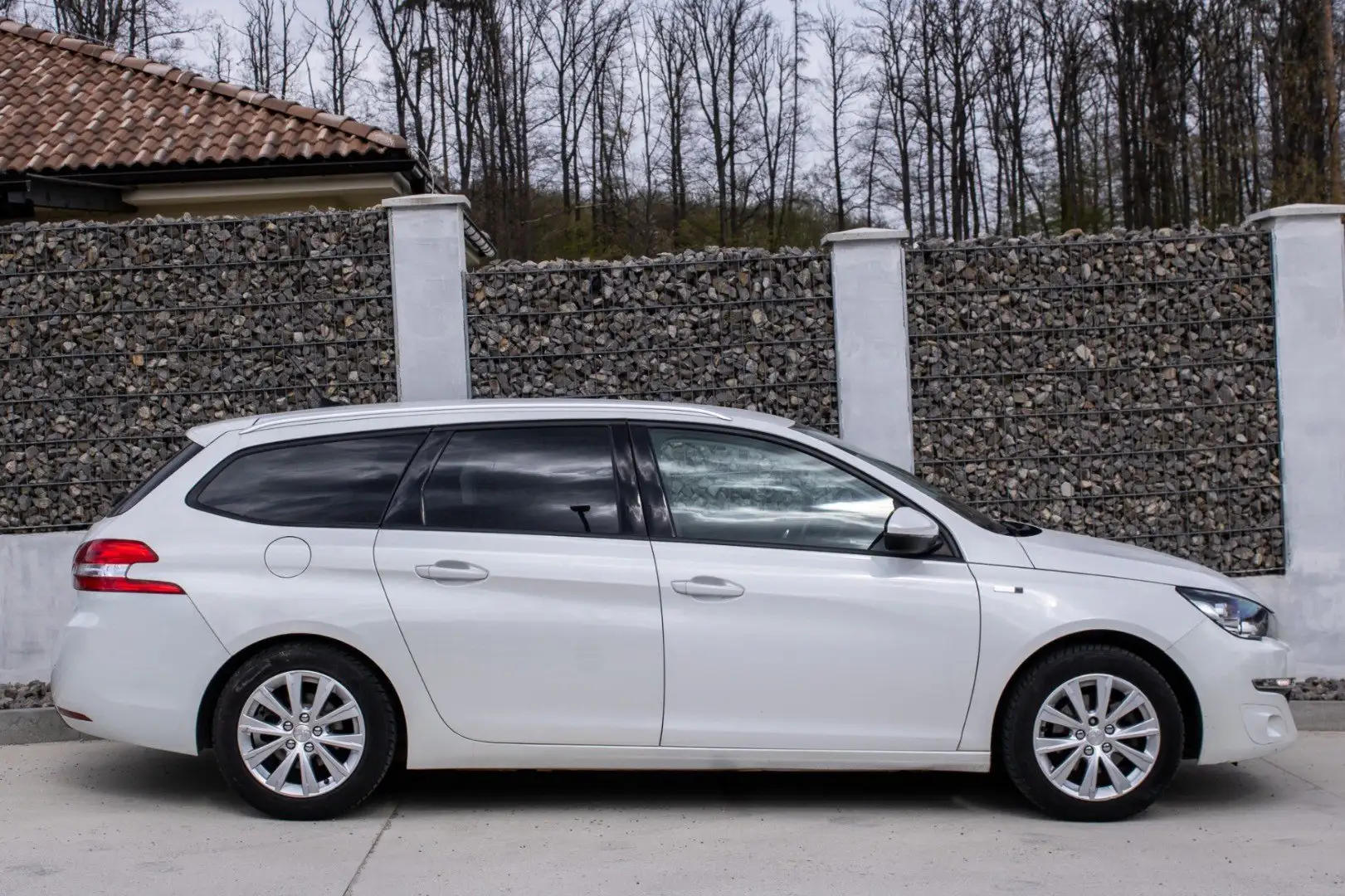 Peugeot 308 308 SW 1.2 PureTech S&S Style Weiß - 1