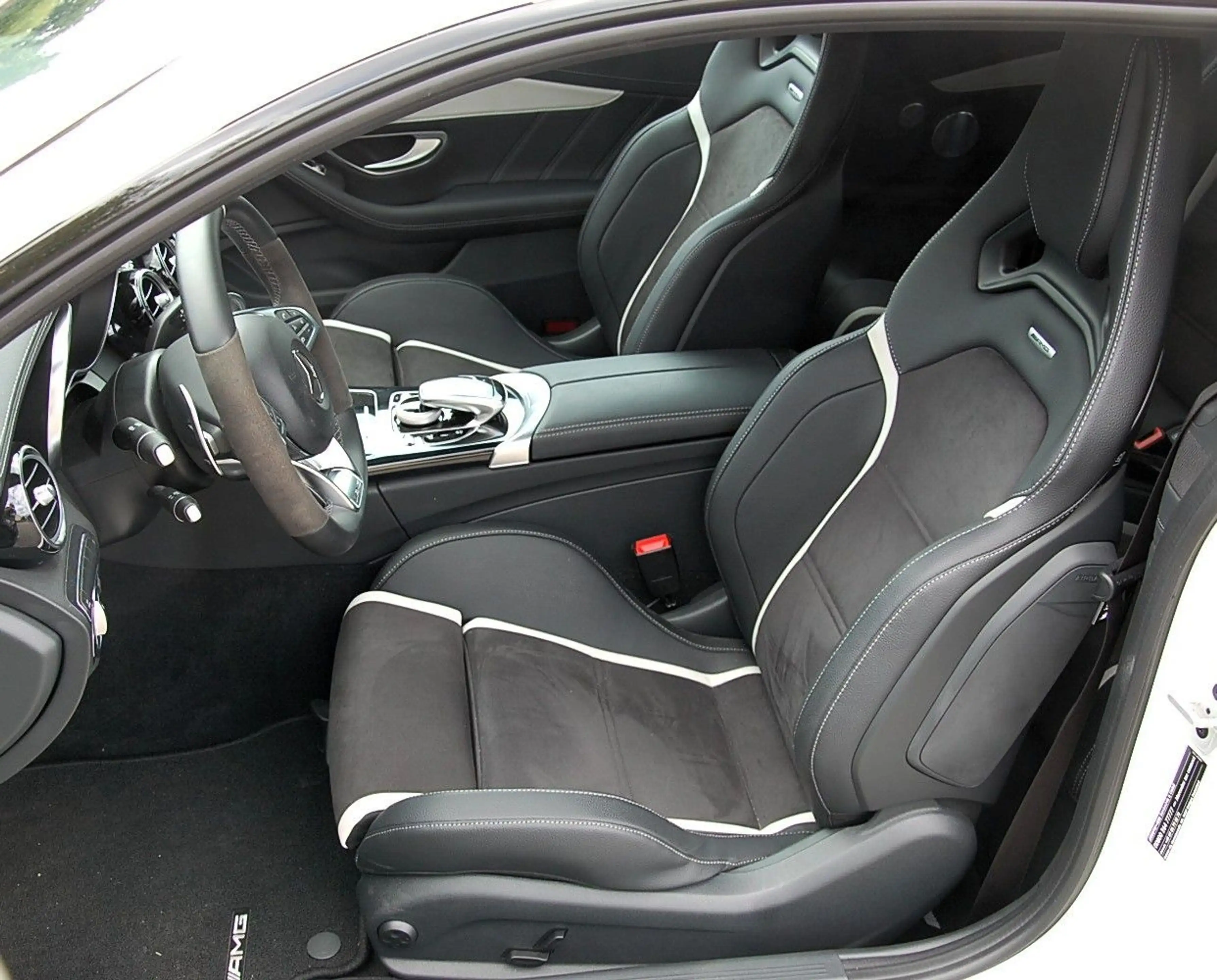 Mercedes-Benz C 63 AMG Mercedes-AMG C 63 S -orig. 3.400 - — photo 6