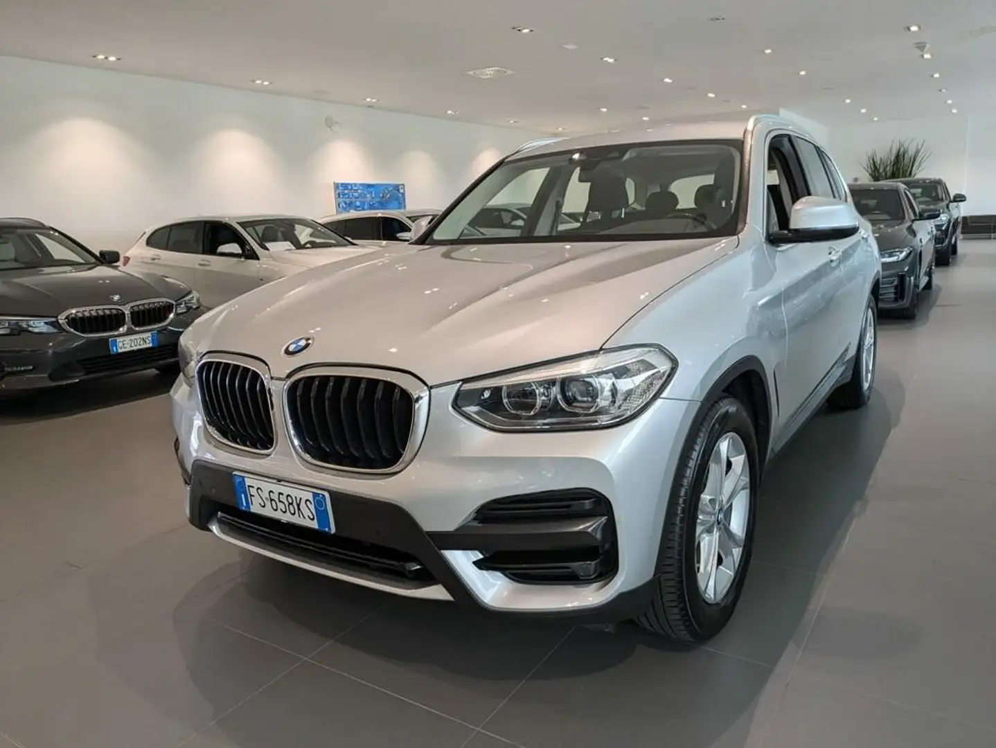 BMW X3 xdrive20d Business Advantage 190cv auto Grijs - 1
