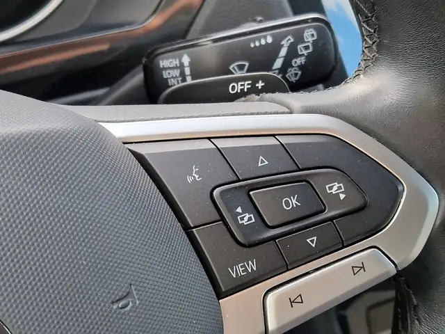 Volkswagen Tiguan view 12