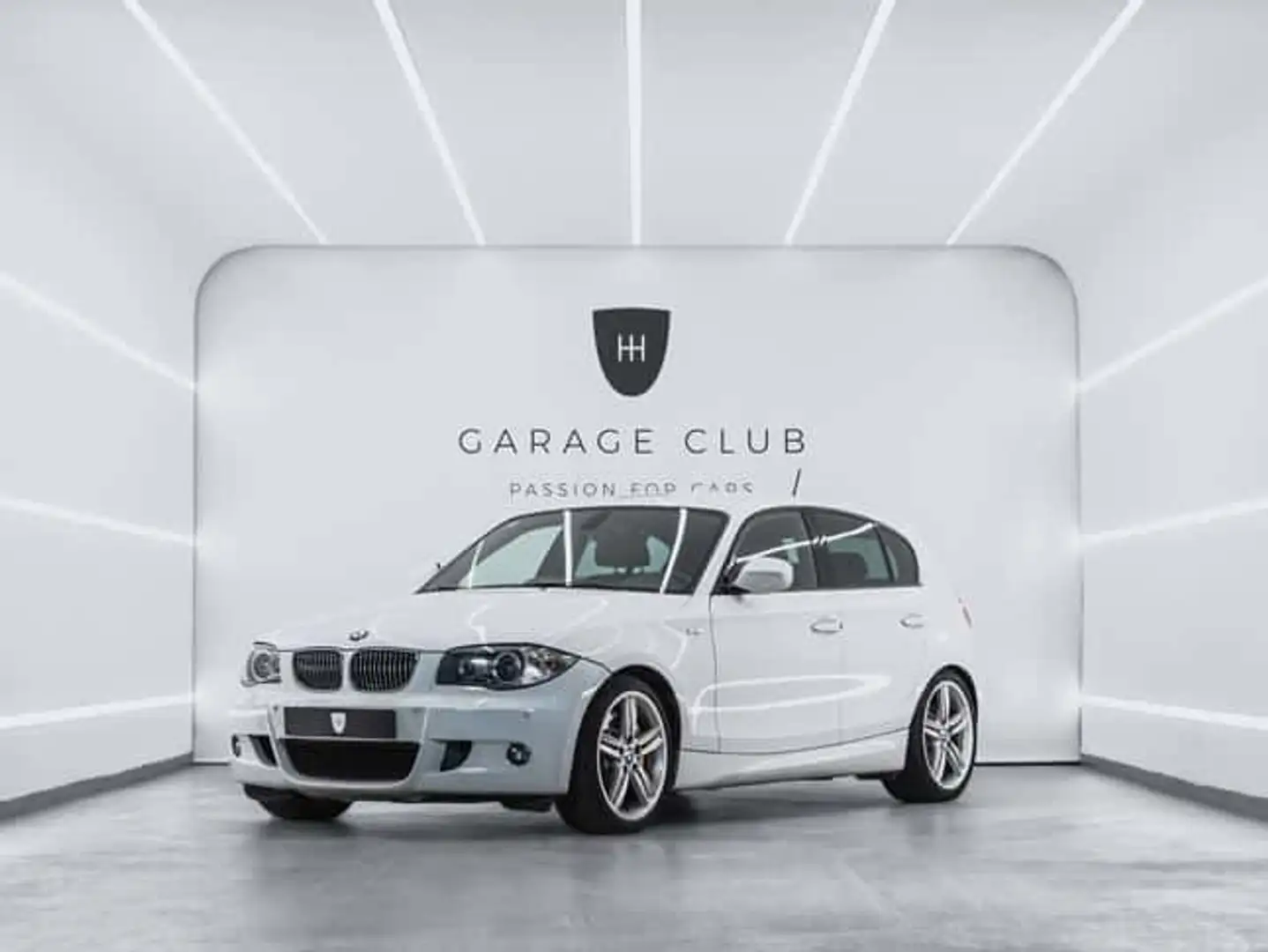BMW 130 130i - 1