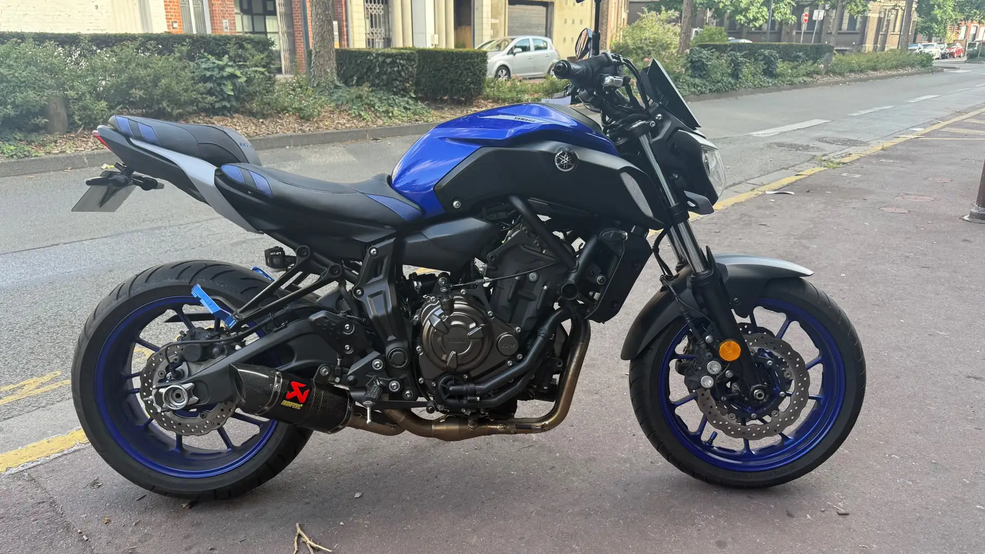 Yamaha MT-07 Bleu - 1