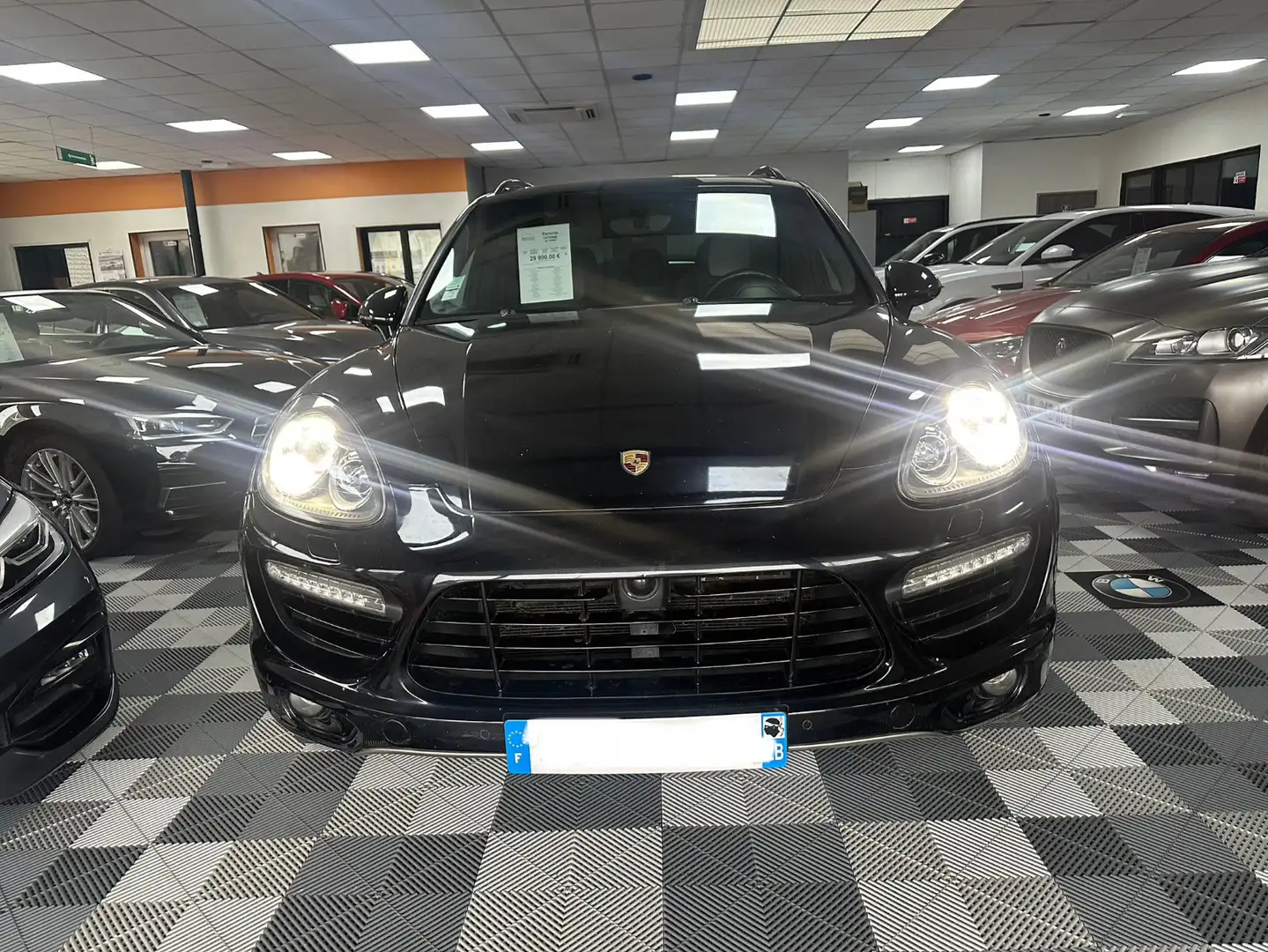 Porsche Cayenne V8 TURBO Noir - 1