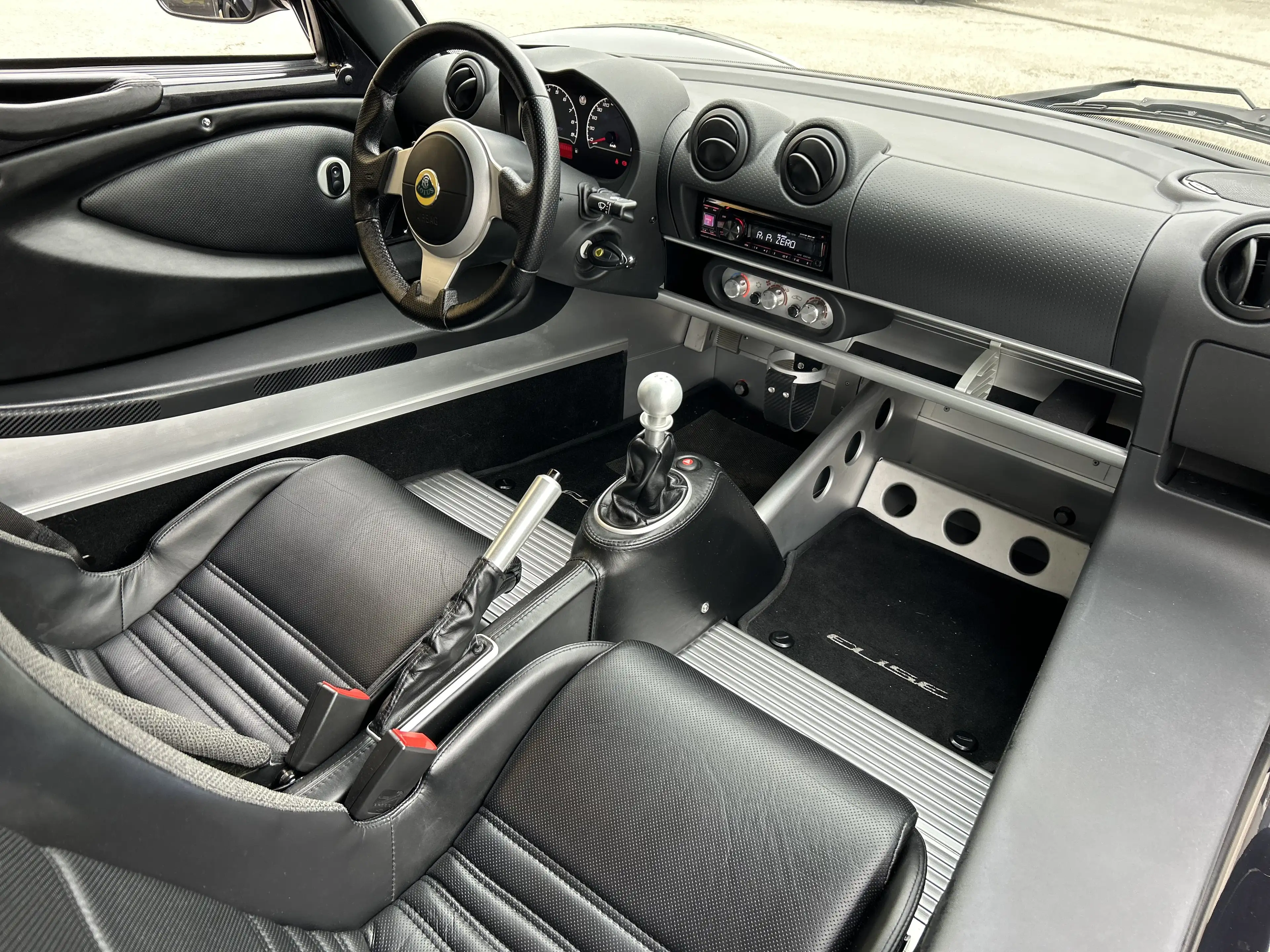 Lotus Elise Sport 260 — photo 12