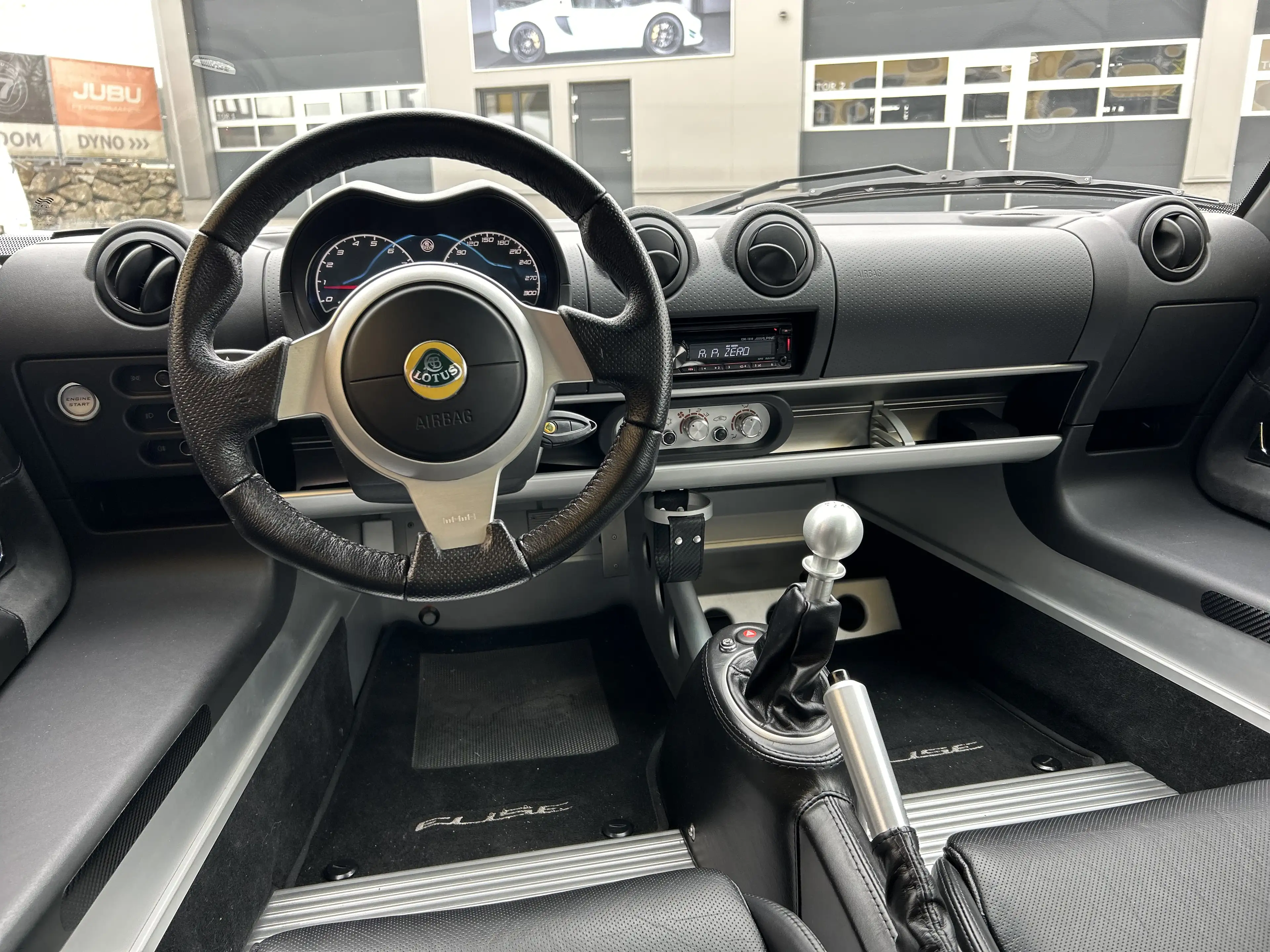 Lotus Elise Sport 260 — photo 9