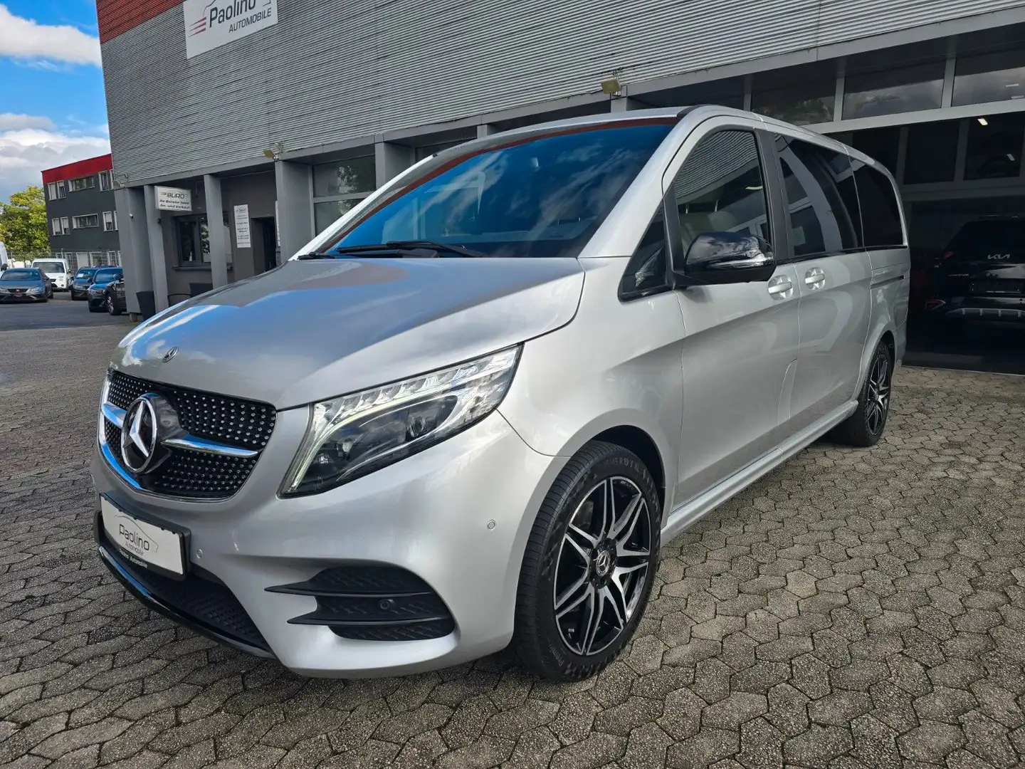 Mercedes-Benz V 300 d V -Klasse EXCLUSIVE 4MATIC Lang*AMG-Line Argent - 1