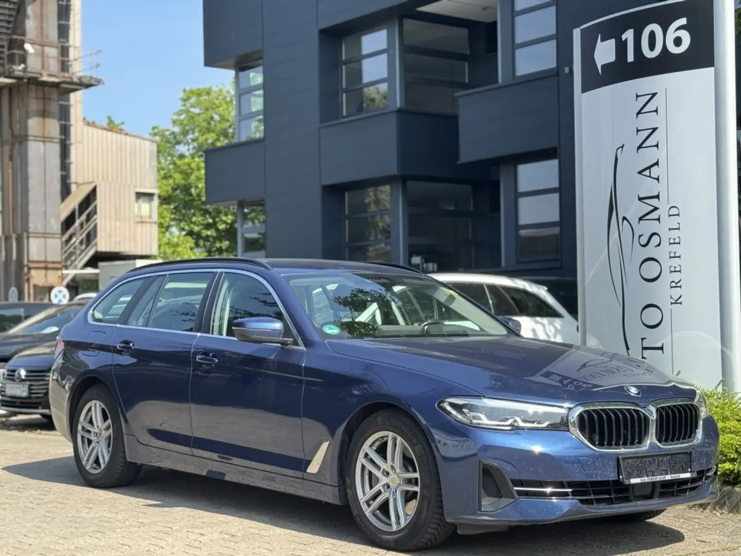 BMW 530 e Touring Aut.   ACC   Live Cockpit Blau - 1